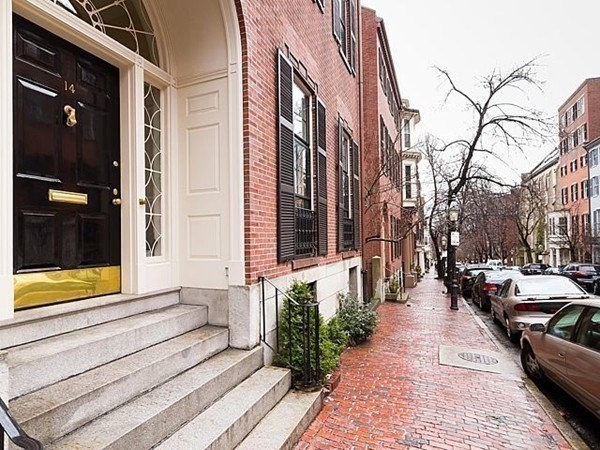 14 Chestnut St, Beacon Hill