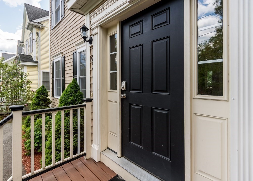 67 Trimount Ave, Waltham