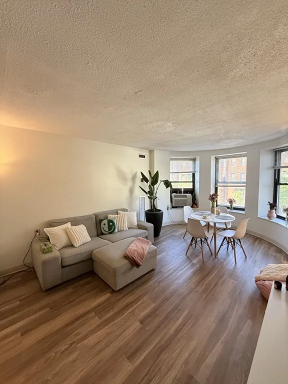 78 Westland Ave, Fenway