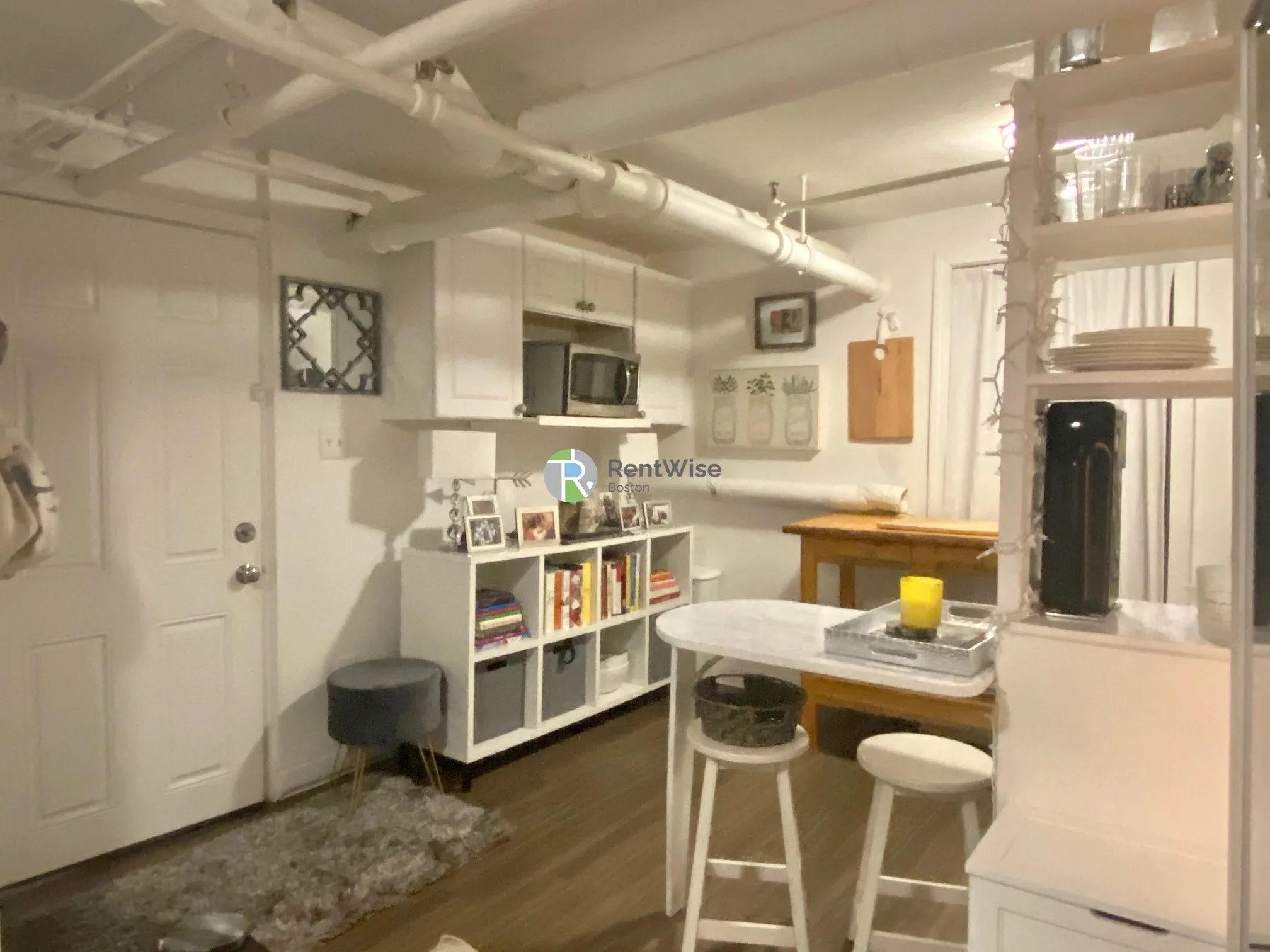 90 Charles St, Beacon Hill