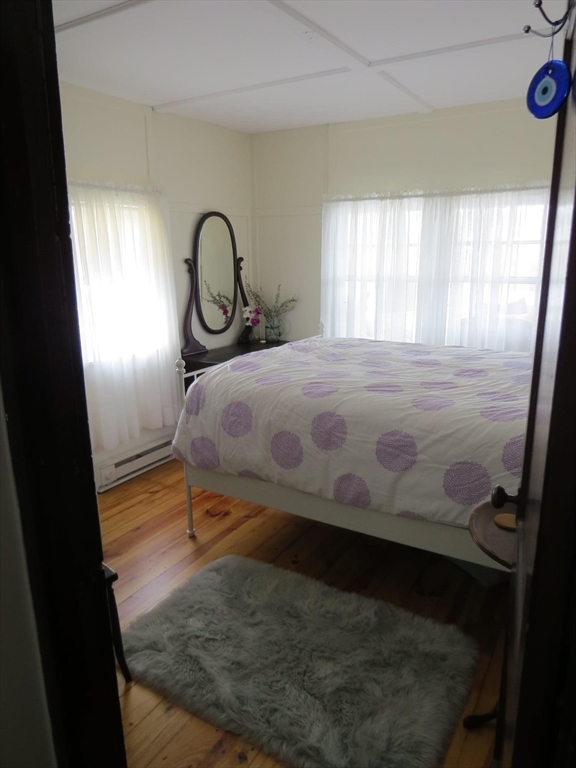 12 Cove Rd, Little Neck