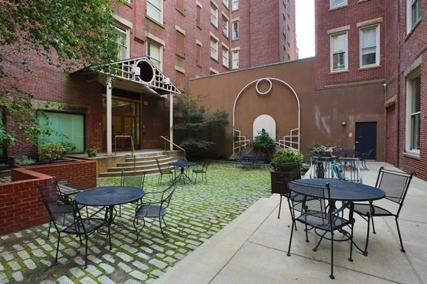 70 Lincoln St, Boston