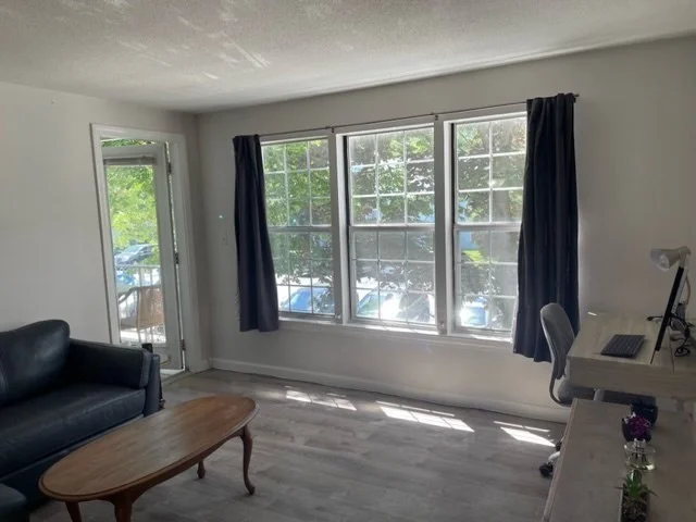 10 Walden Dr, Natick