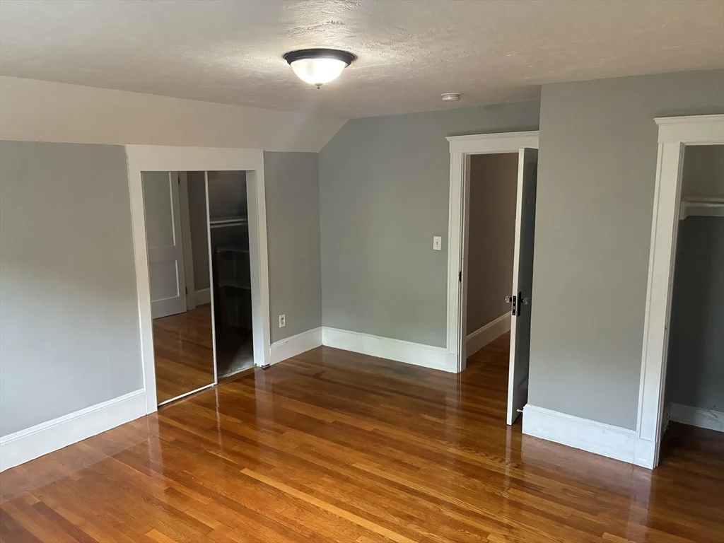 350 Plain St, Braintree
