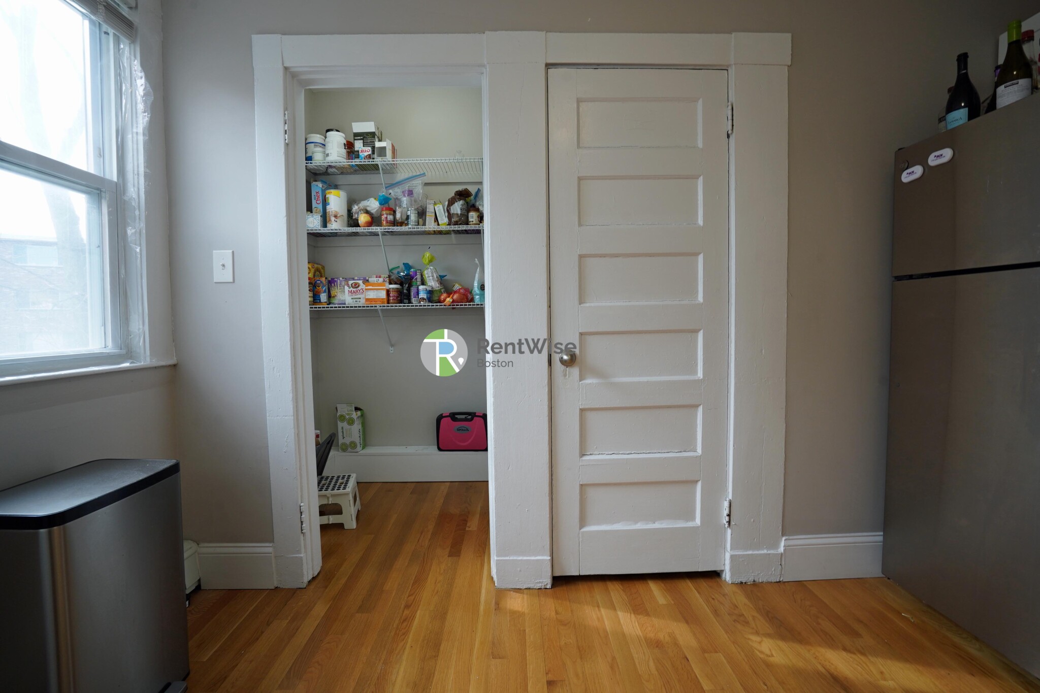 2 Ashford Ct, Allston