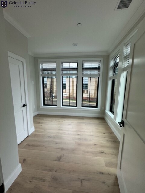 165 Everett St, Allston