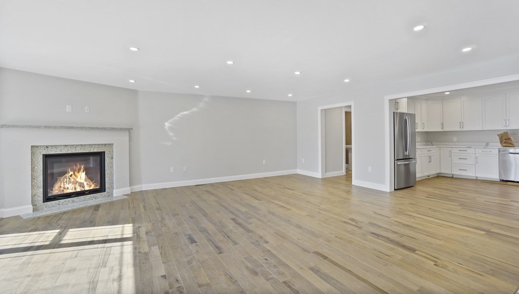 21 Arbor Ct, East Walpole