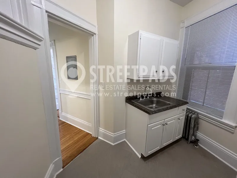 2 Ware St, Mid-Cambridge