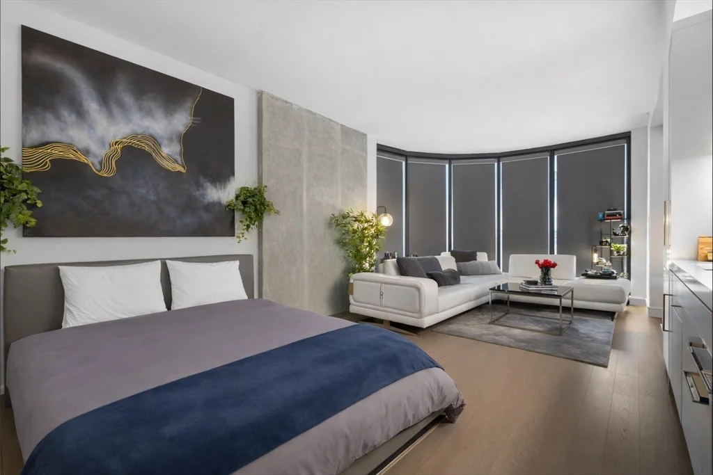 55 Lagrange, Theatre District