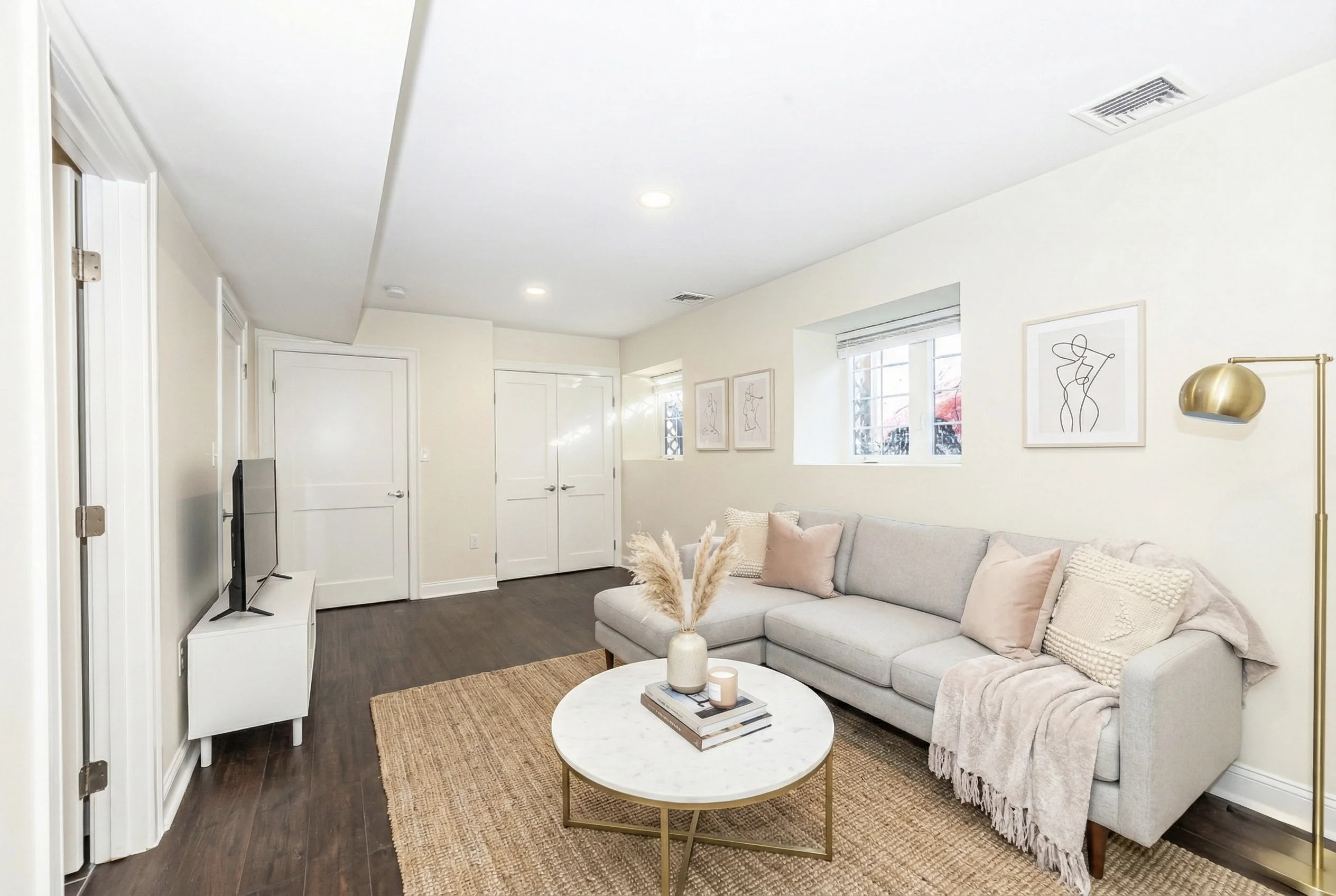 48 Caldwell Rd, West End