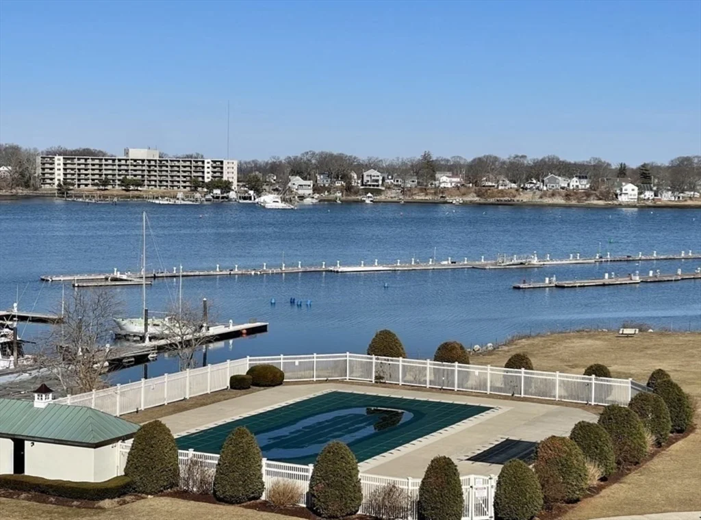 100 Cove Way, Quincy