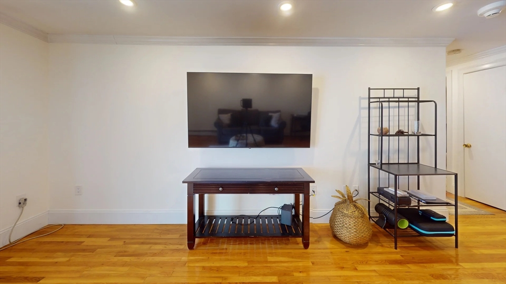 121 Tremont St, Brighton