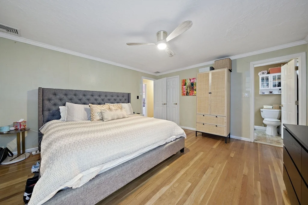 20 Trayer Rd, Canton