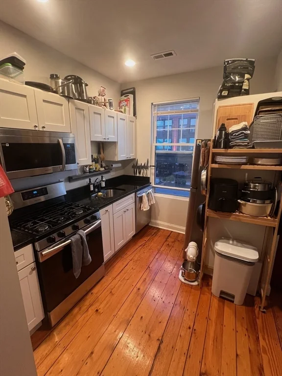 663 East Broadway, South Boston