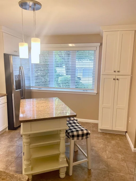 58 Heather Ct, Nashua