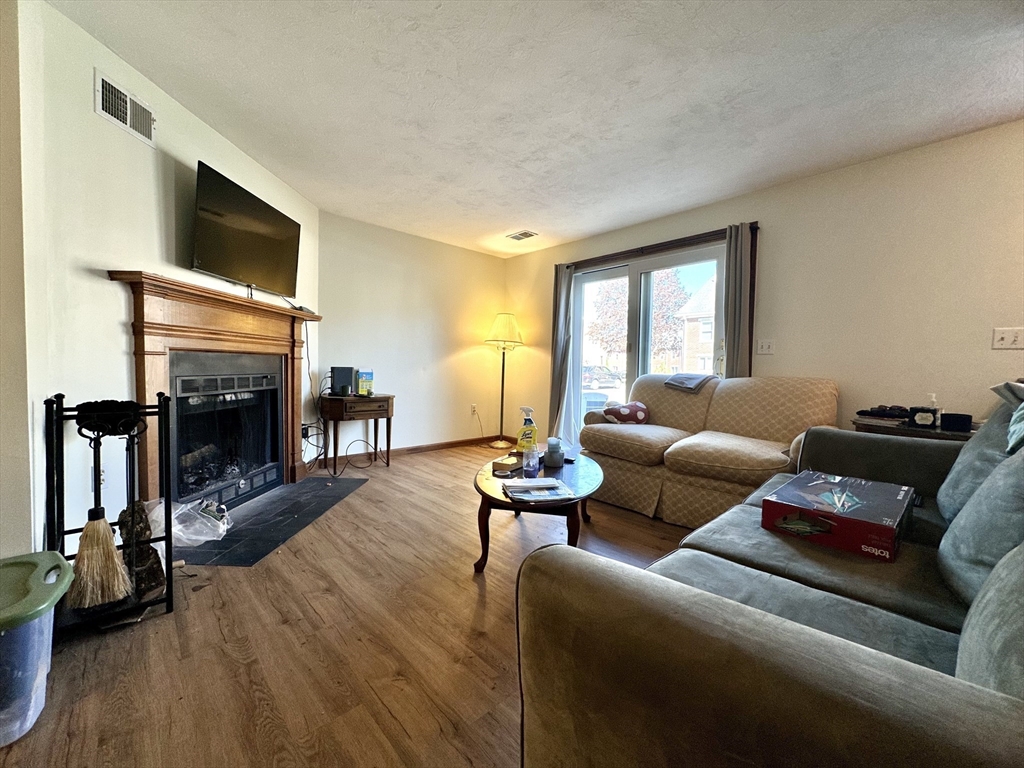 142 Quincy Shore Dr, North Quincy