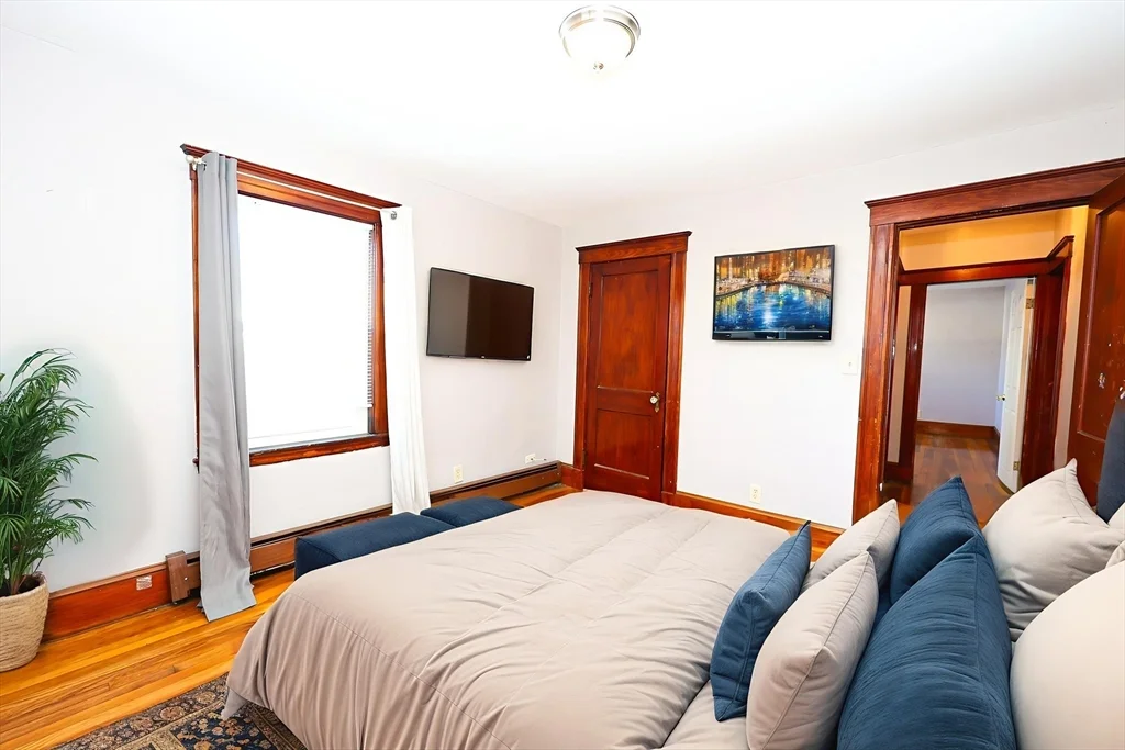 65 Clifford St, Hyde Park