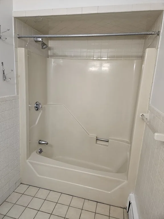 33 Rockland St, Canton