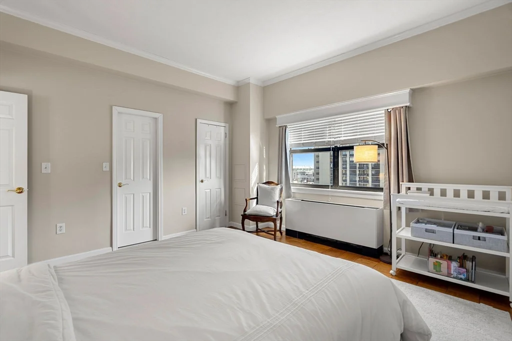 2 Hawthorne, West End