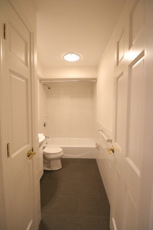 30 Upland Rd, Neighborhood Nine