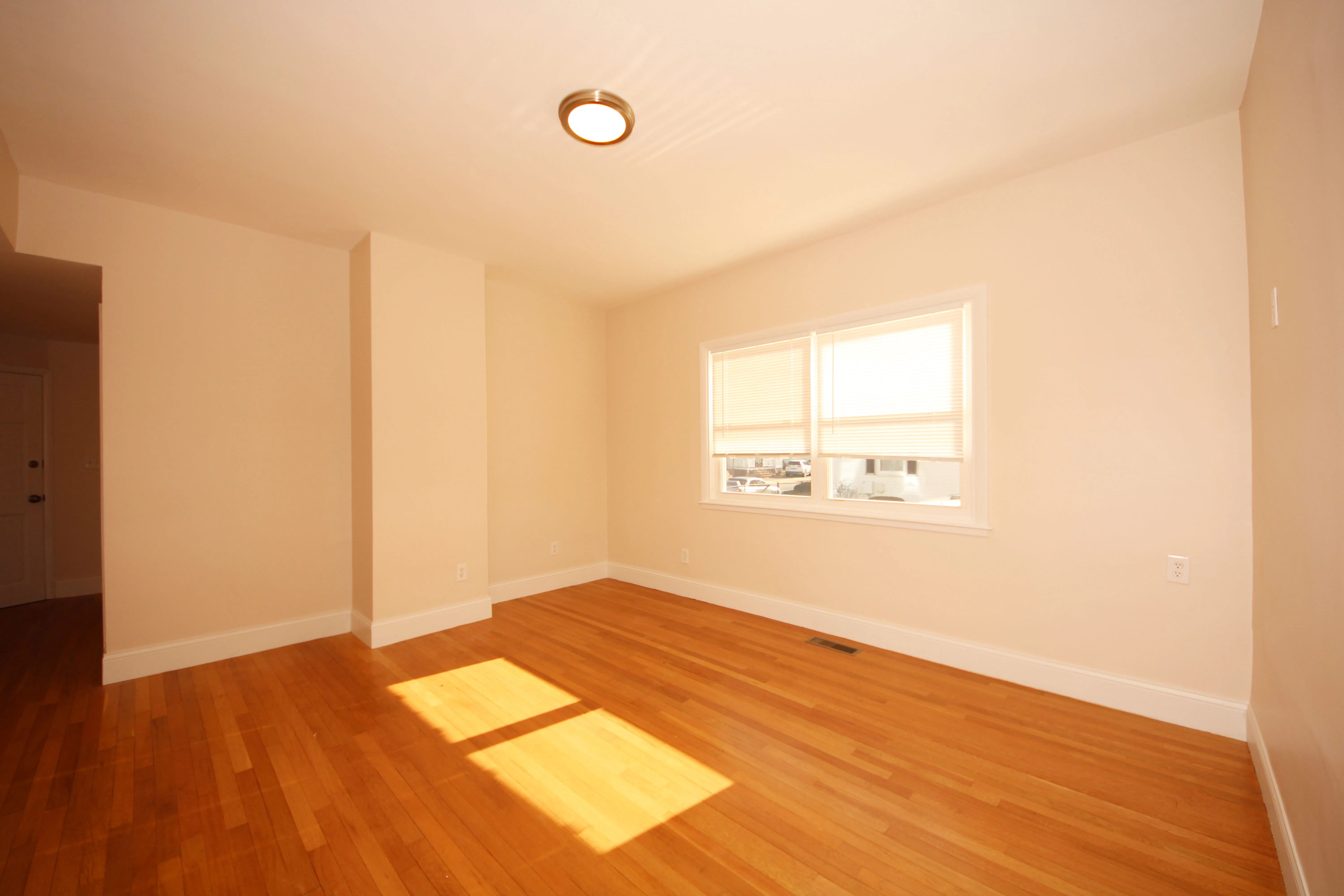 93 Cushing St, South Side