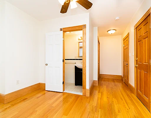 46 Garden St, Beacon Hill