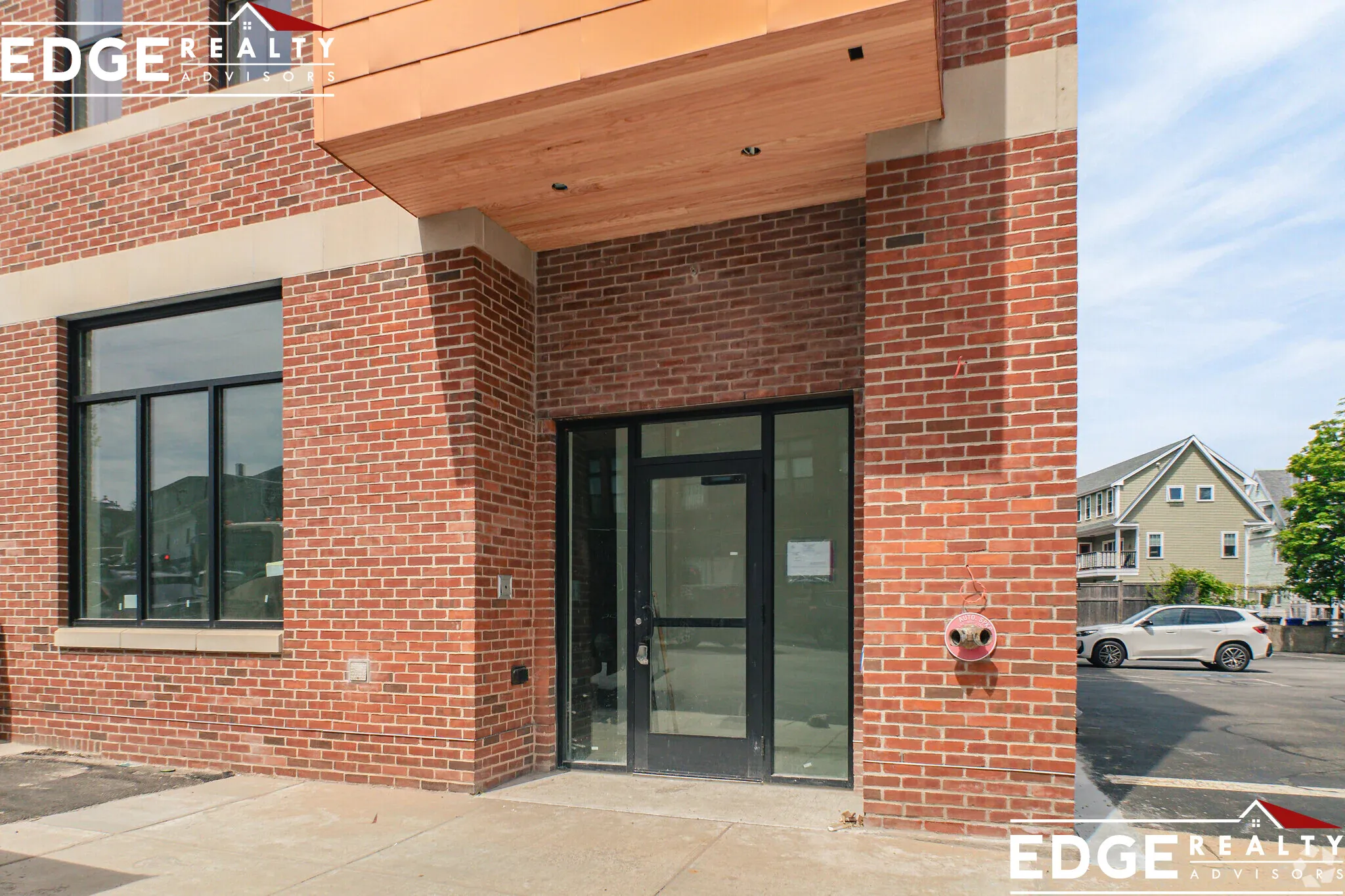 425 Market St, Oak Square