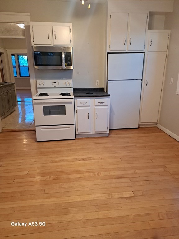 98 Brookline St, Webster Square