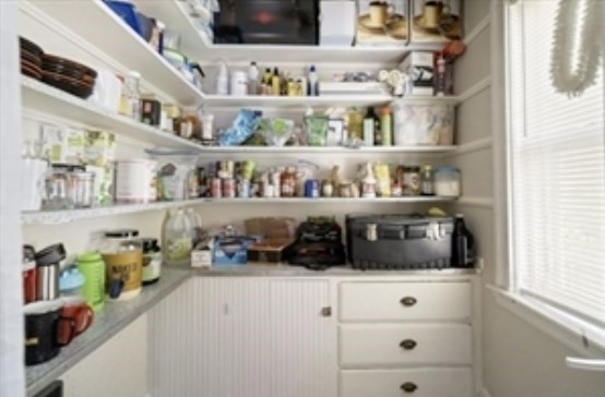 44 Greenleaf Ave, Medford