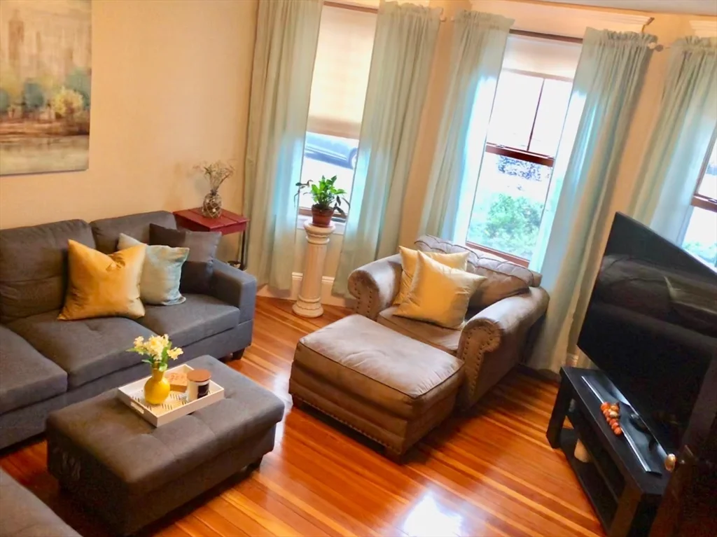 24-26 Marshall St, Medford