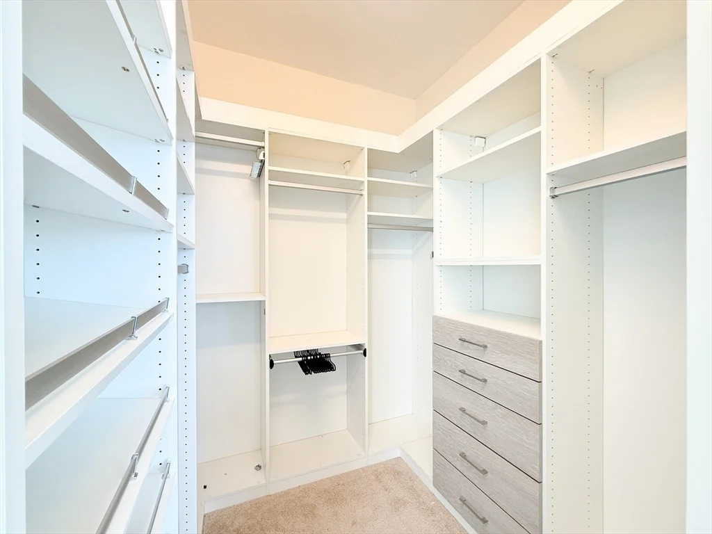 1 Franklin St, Midtown