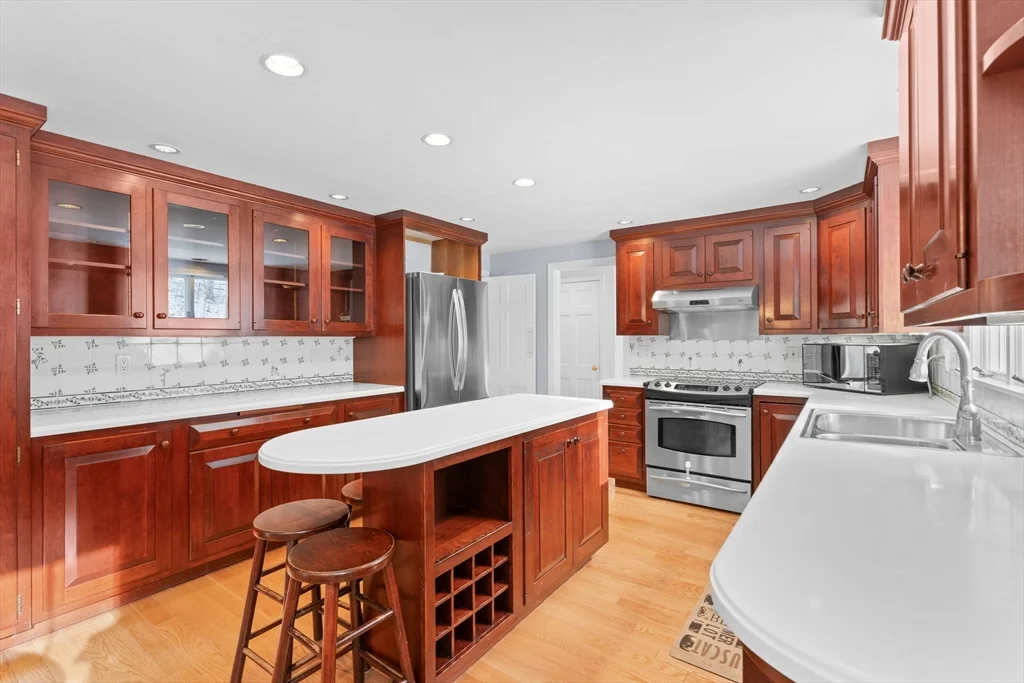 26 Cedar Hill Rd, Dover