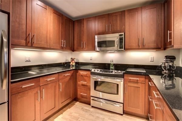 100 Station Landing, Medford