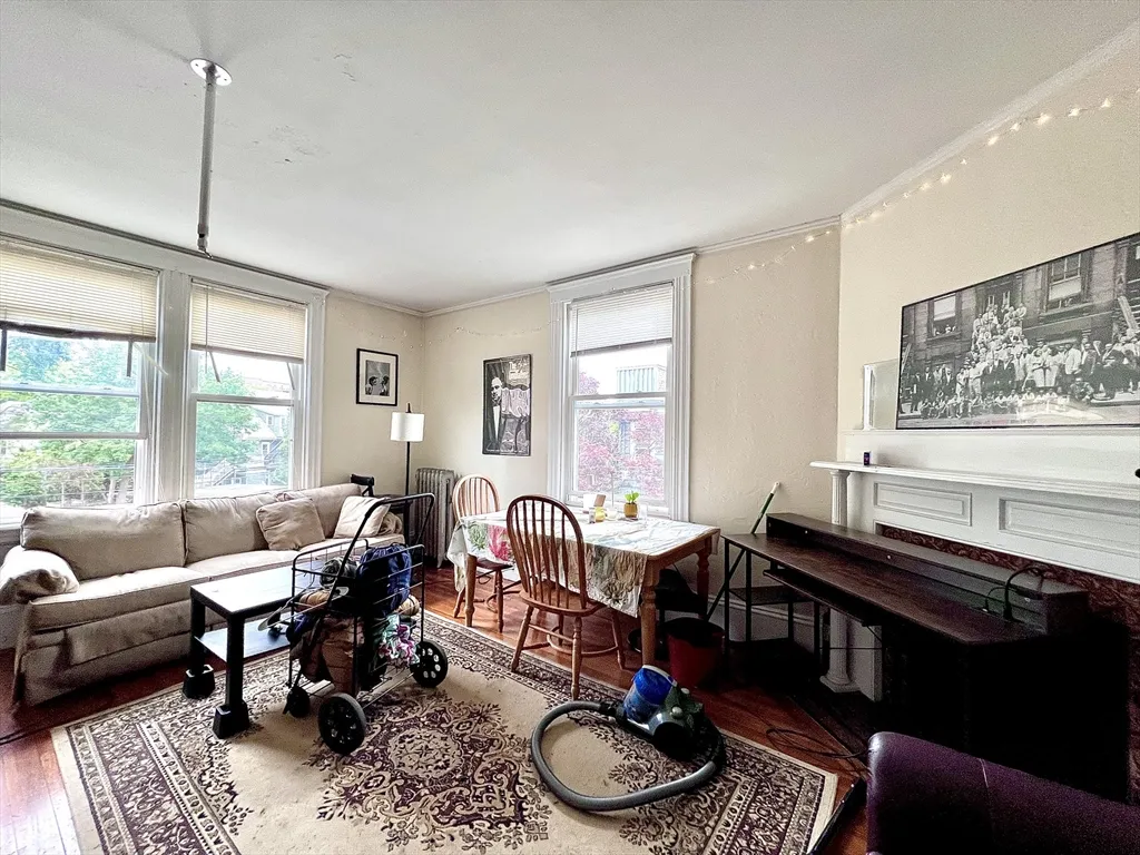 148 Strathmore Rd, Brighton