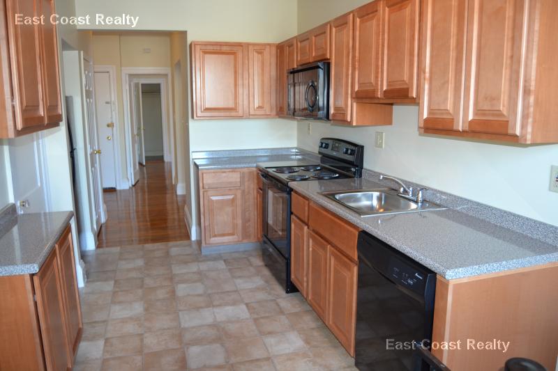 41 Chestnut Hill Ave, Brighton