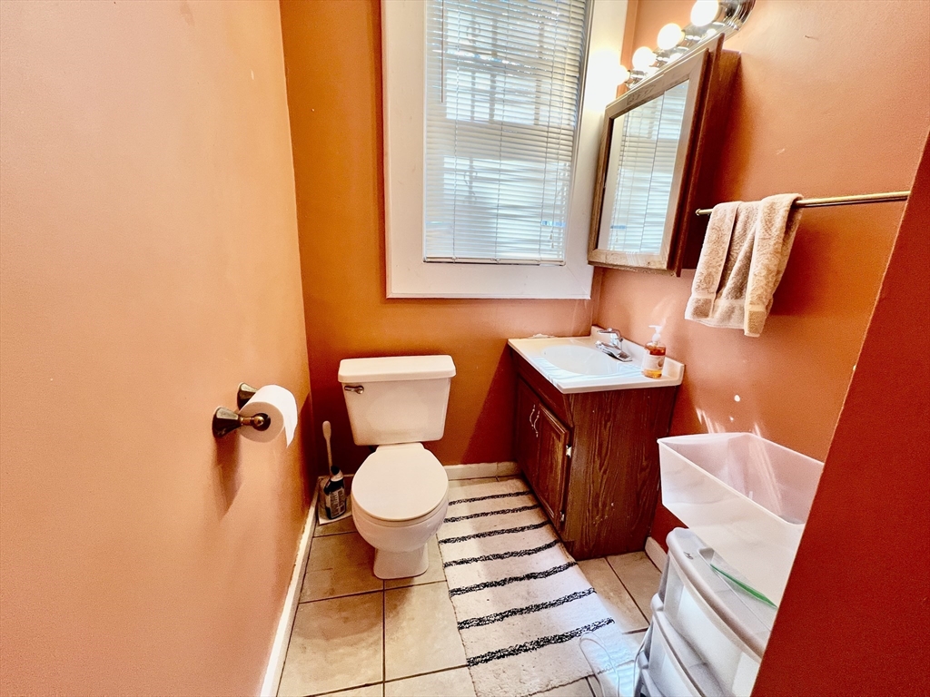 1721 Commonwealth Ave, Brighton