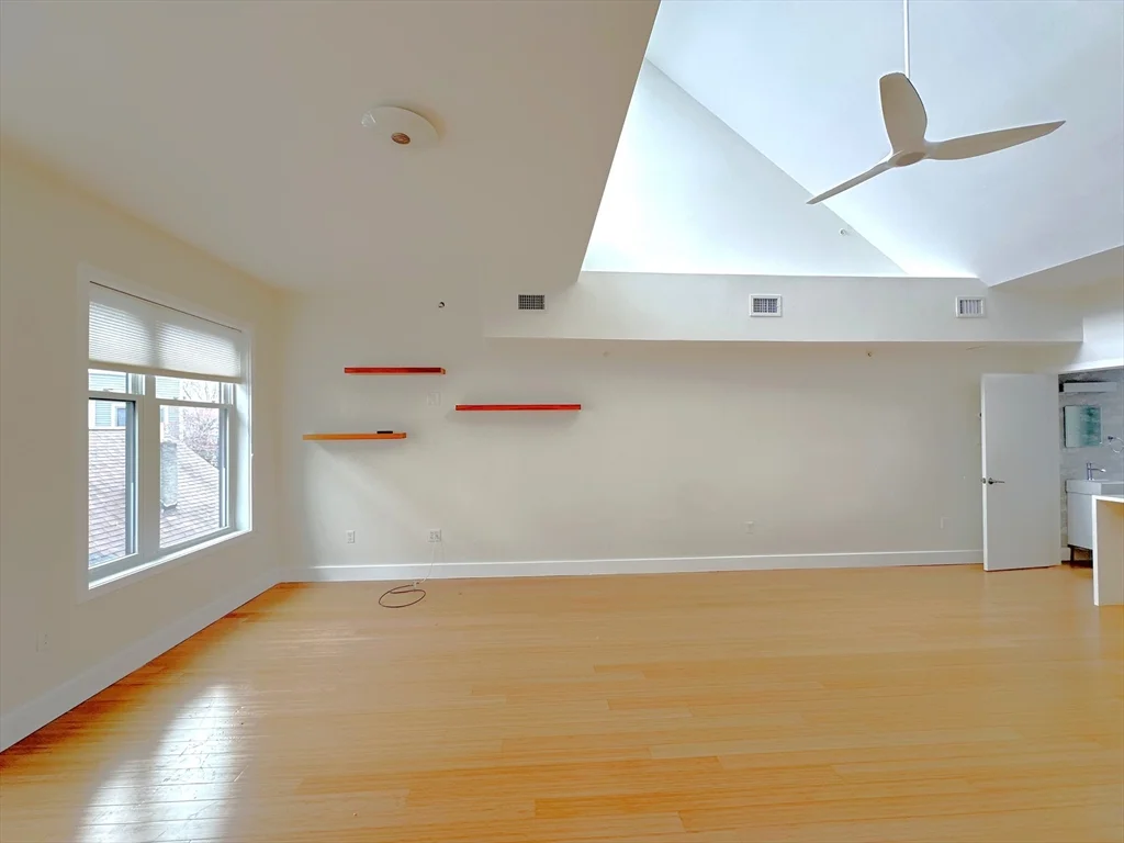 6 Beacon, Ward Two