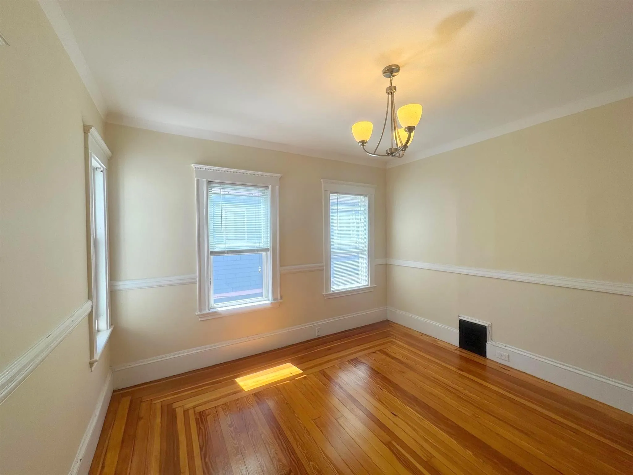 70 Josephine Ave, Powder House Square