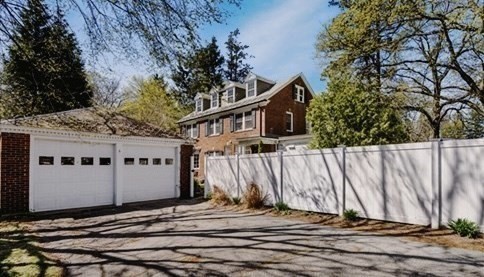 5 Hammond St, Chestnut Hill