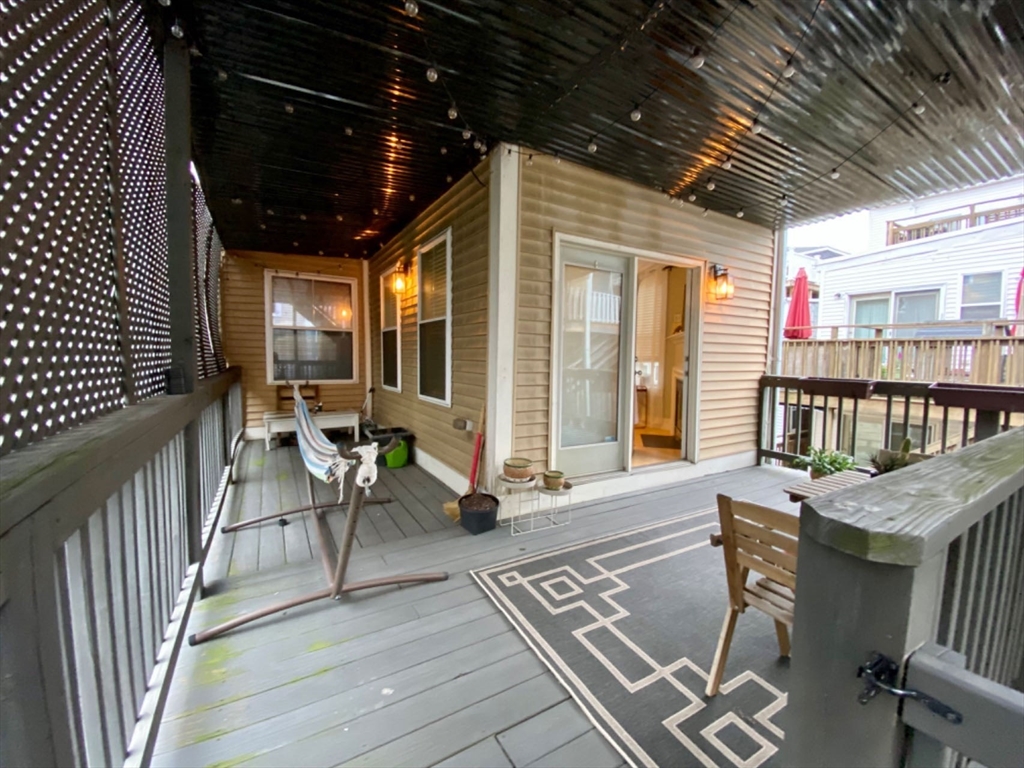 3 Leeds St, South Boston