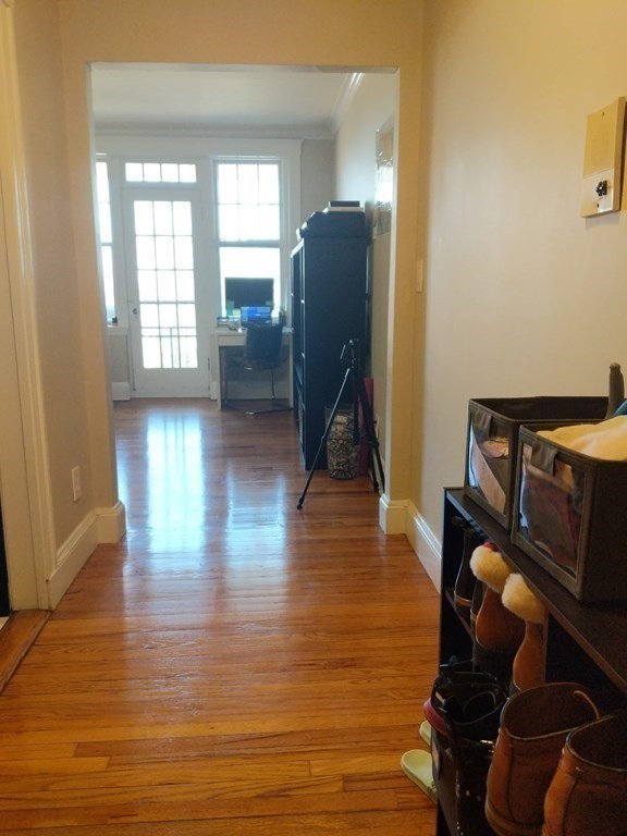 2035 Commonwealth Ave, Brighton