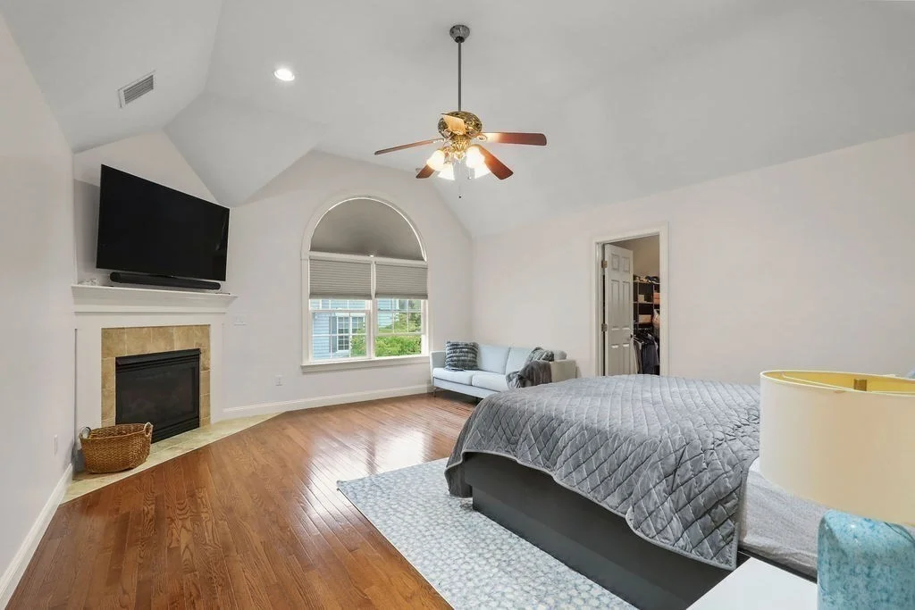 12 Ronald C Meyer Dr, North Attleboro