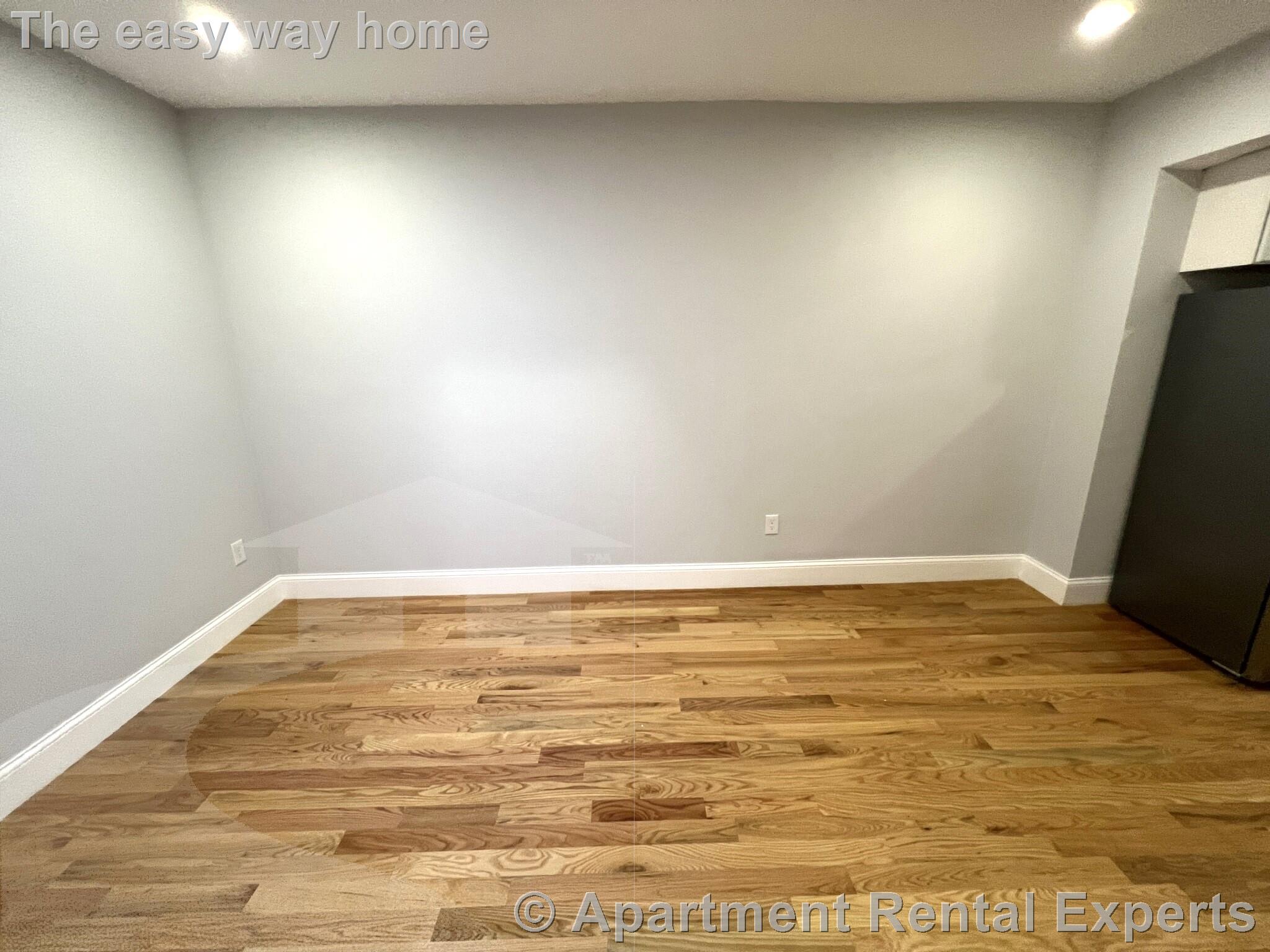 374 Oxford St, Porter Square