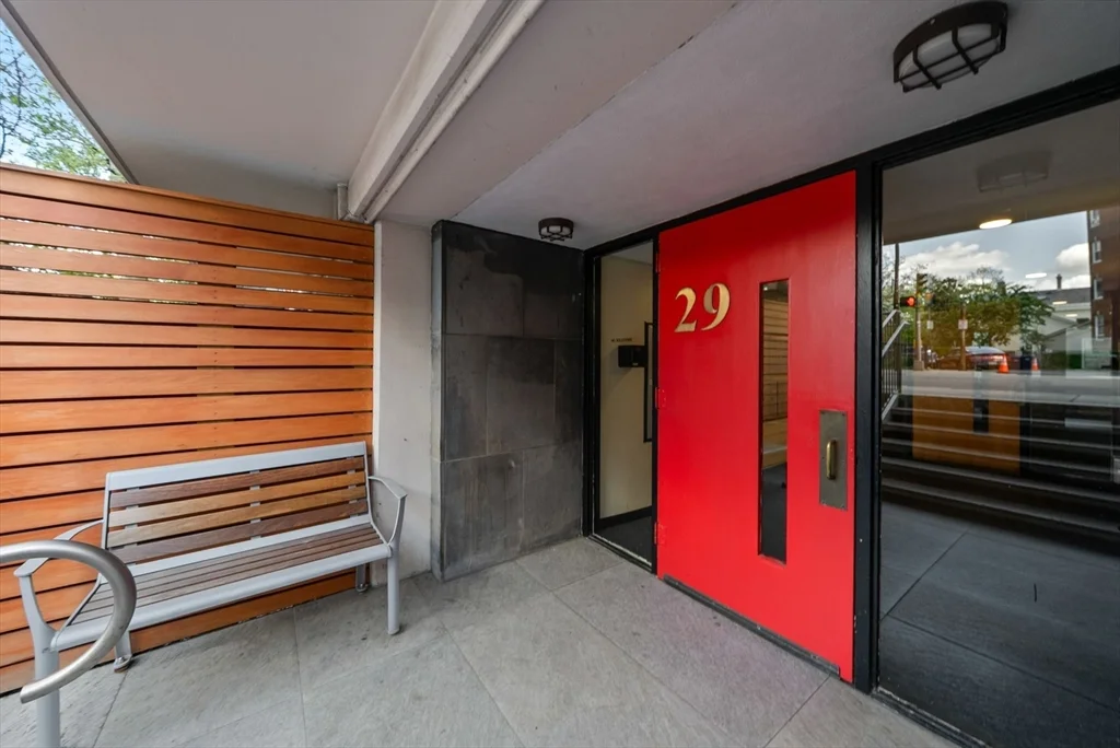 29 Concord Ave, Neighborhood Nine