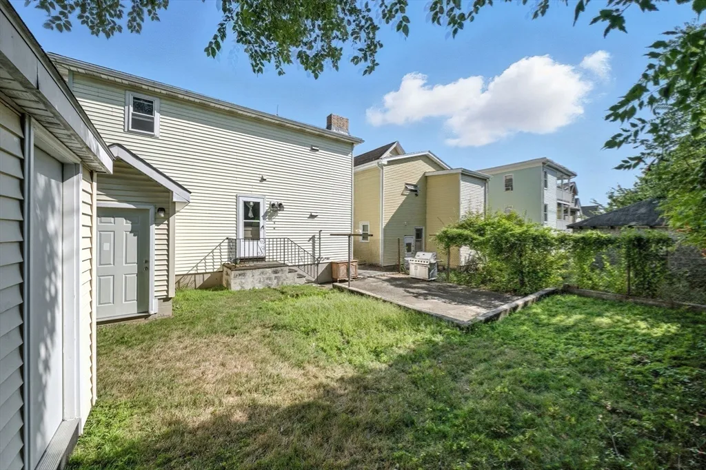 57 Newbury St, Teele Square