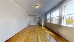 65 Oakland, Oak Square