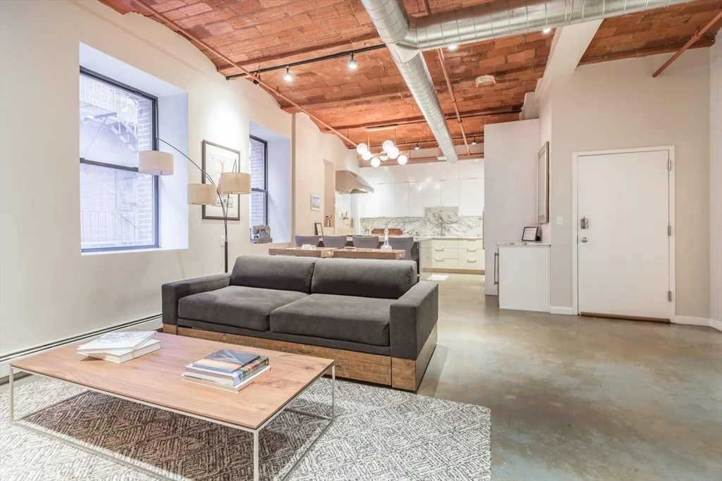 717 Atlantic Ave, Leather District