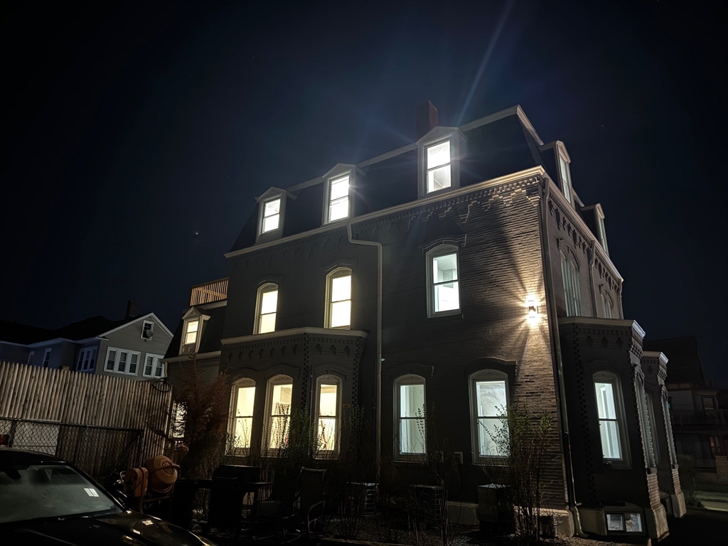 589 Haverhill St, Lawrence