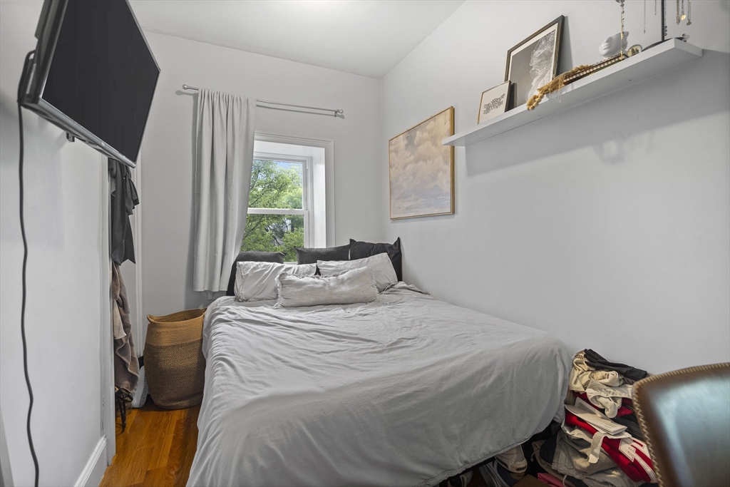 51 Telegraph St, South Boston