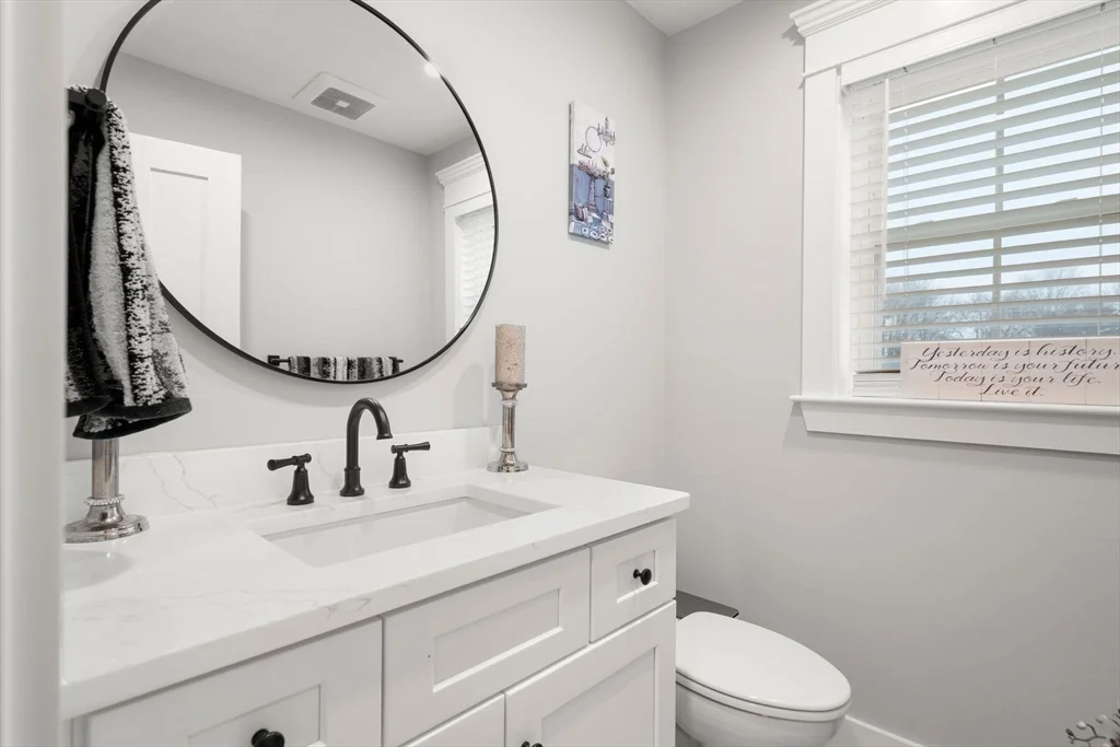 8 Patrick St, Attleboro